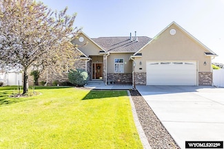 2215 Silver Creek Dr, Rock Springs, WY 82901