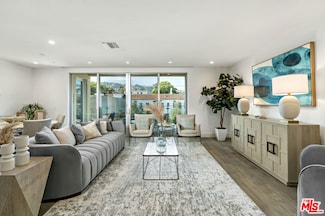 728 N Sweetzer Ave Unit 308, West Hollywood, CA 90069