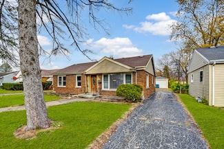 730 E 156th St, South Holland, IL 60473