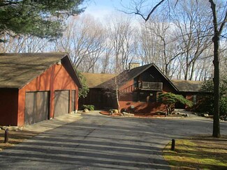 129 Kimberly Ln, Cranston, RI 02921