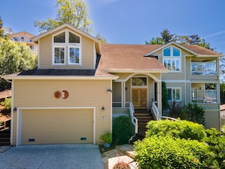 590 Miramar Dr, Half Moon Bay, CA 94019