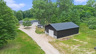 8861 S Big Buck Ln, Newaygo, MI 49337