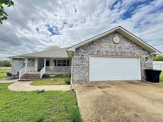 15615 N Bryant Rd, Tahlequah, OK 74464