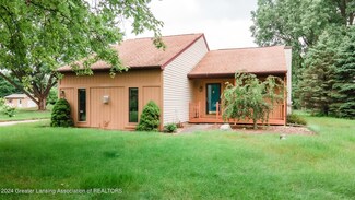 1865 Maple Shade Dr, Williamston, MI 48895