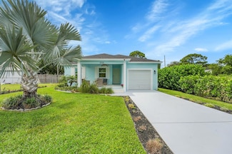 5715 SE Pine Dr, Stuart, FL 34997