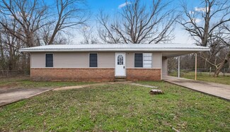 469 Lake St, Colfax, LA 71417