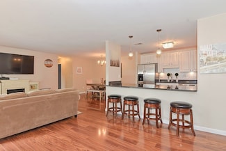 4700 N Main St Unit 6J, Fall River, MA 02720