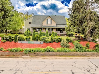 501 W Fox Lake Rd, Angola, IN 46703
