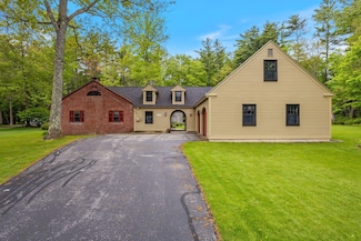 18 Laurel Ln, Eliot, ME 03903