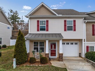 17 Barnett Shoals Dr, Weaverville, NC 28787