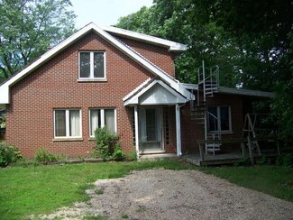 2211 N 4275th Rd, Sheridan, IL 60551