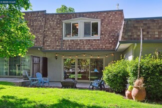 1877 Cannon Dr, Walnut Creek, CA 94597