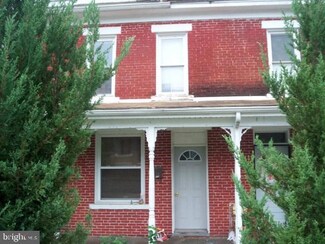 428 Locust St, Burnham, PA 17009