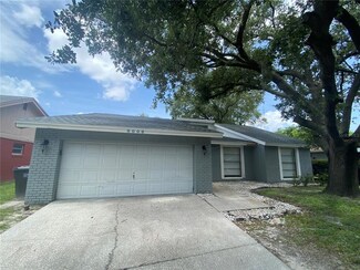 8008 Hearthstone Ct, Tampa, FL 33615