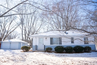 11712 Norway St NW, Coon Rapids, MN 55448