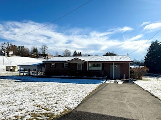 108 E Canyon Ave, Princeton, WV 24740