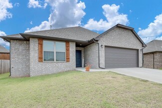 20558 Tempe Ave, Harrah, OK 73045