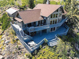 541 Basalt Springs Way, Naches, WA 98937