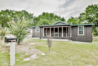 5711 Flint Dr, Granbury, TX 76048