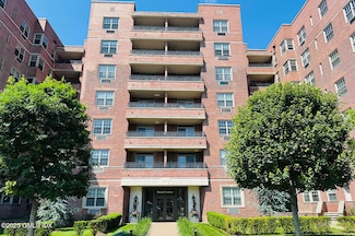 20 Church St Unit A37, Greenwich, CT 06830