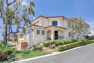 669 25th St, Manhattan Beach, CA 90266