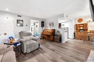 13975 Midland Rd, Poway, CA 92064