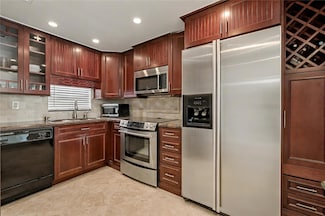 9320 S Hollybrook Lake Dr Unit 103, Pembroke Pines, FL 33025