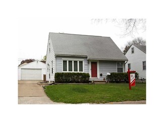 624 36th St NE, Cedar Rapids, IA 52402