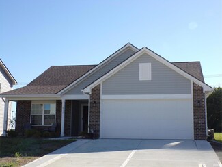 611 Geronimo Dr, Greenfield, IN 46140