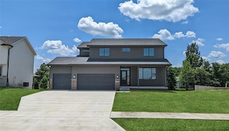 14528 N Valley Dr, Grimes, IA 50111