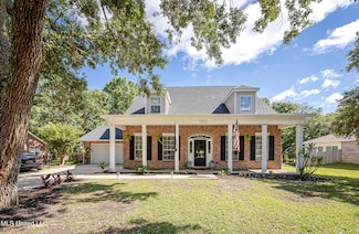 7801 Clamshell Ave, Ocean Springs, MS 39564