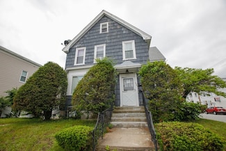 434 Hevey St, Manchester, NH 03102