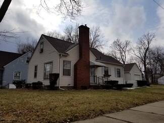 907 Daleford St, Lansing, MI 48915