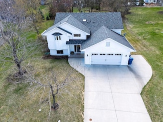 16461 Harwell Ave, Lakeville, MN 55044