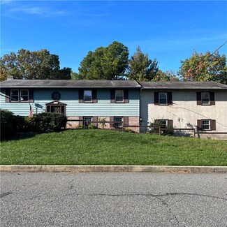 1336 Meadow Ln, Perkasie, PA 18944