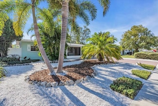 10216 63rd Ave, Seminole, FL 33772
