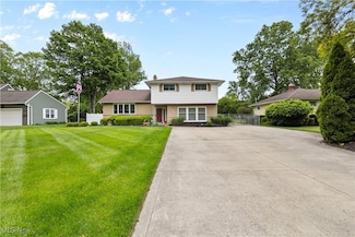 7255 Big Creek Pkwy, Middleburg Heights, OH 44130