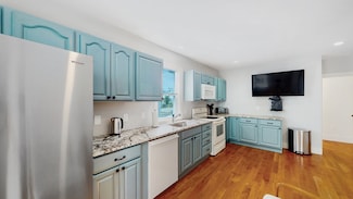 5 Chester Ave Unit 1, Waltham, MA 02453