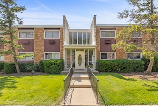 212A Collen Dr Unit 103, Lombard, IL 60148