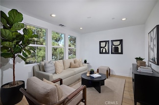9829 La Serna Dr Unit 6, Whittier, CA 90605