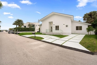 12 Adams Rd, Boynton Beach, FL 33435