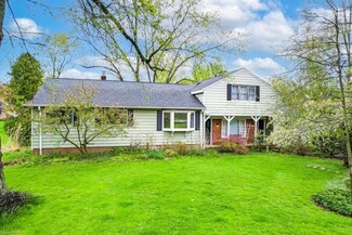 883 Nesbitt Rd, Northfield, OH 44067