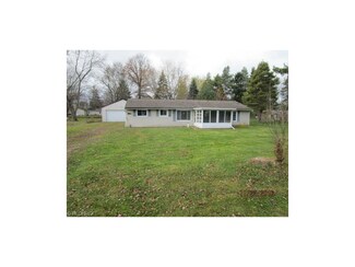 12743 Samuel Dr, Mantua, OH 44255
