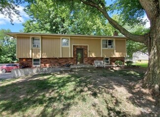 757 N Raum St, Lawson, MO 64062