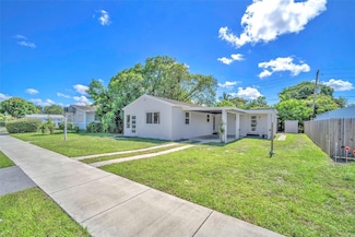 208 N 56th Ave, Hollywood, FL 33021