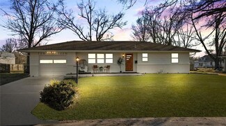 1019 Sunset Strip St, Excelsior Springs, MO 64024