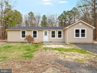 1692 Victory Ave, Williamstown, NJ 08094