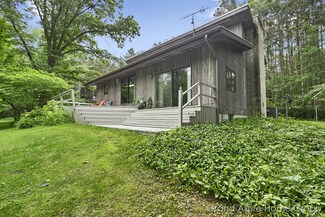 5855 N Miles Rd, Stanton, MI 48888