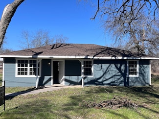 82 County Road 3271, Ben Franklin, TX 75415