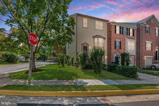 13705 Crystalford Ct, Centreville, VA 20120